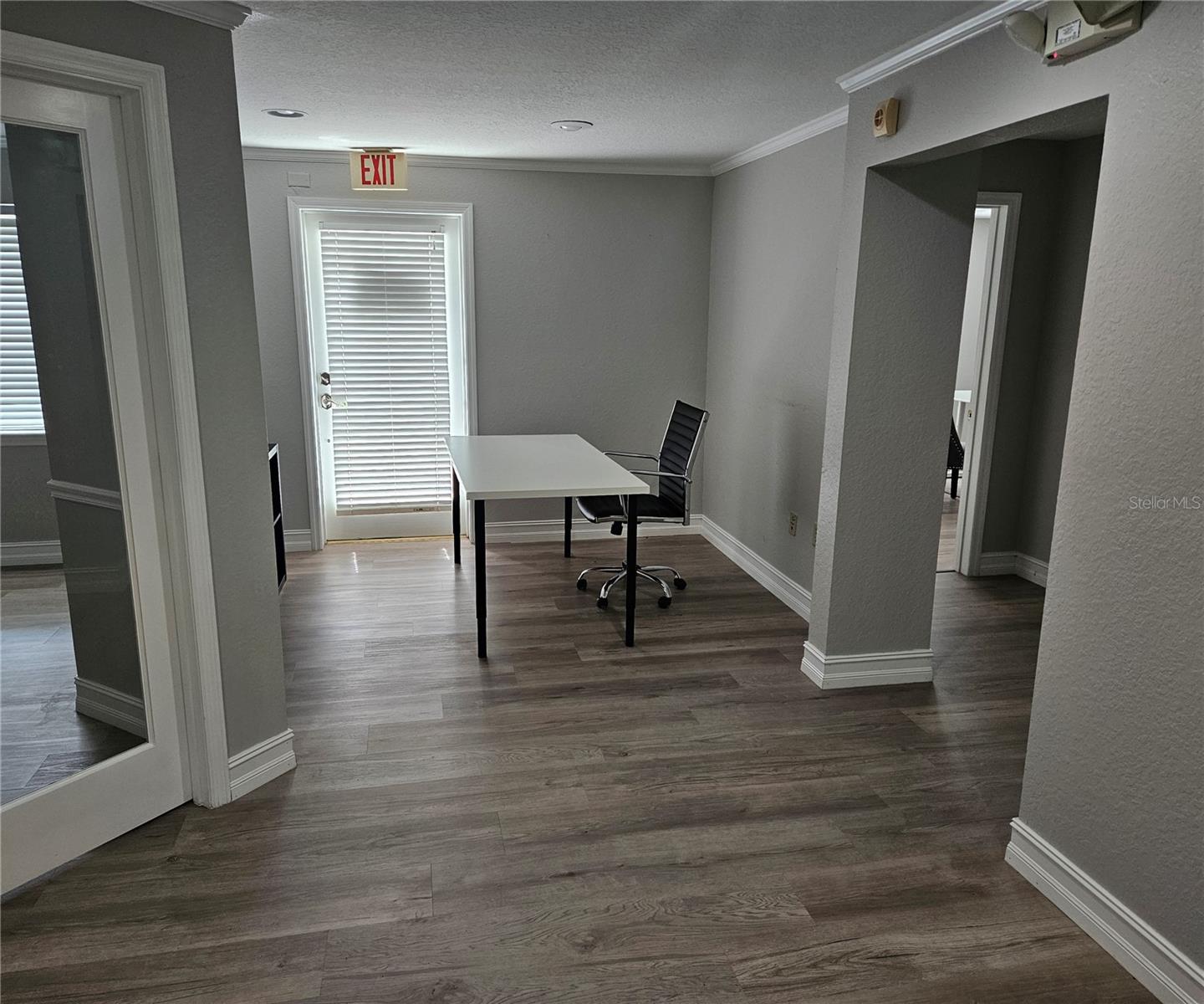 Image 9 of 17 For 104 Clyde Avenue