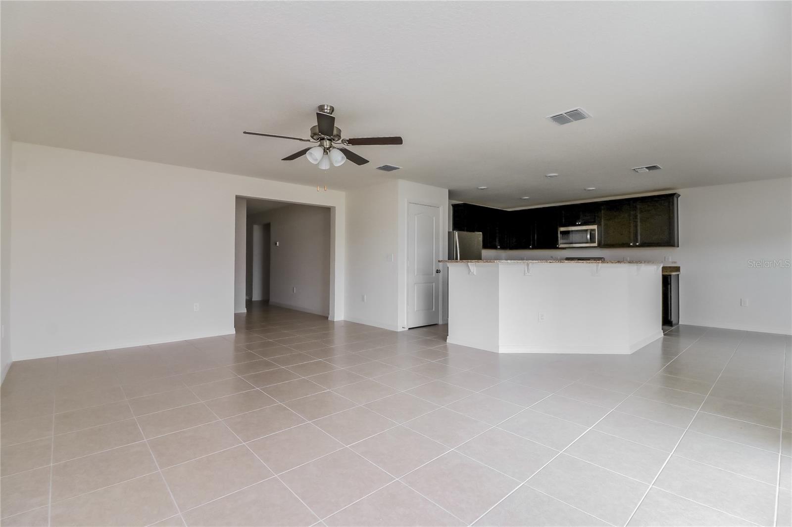 Image 2 of 16 For 2136 Peyto Way
