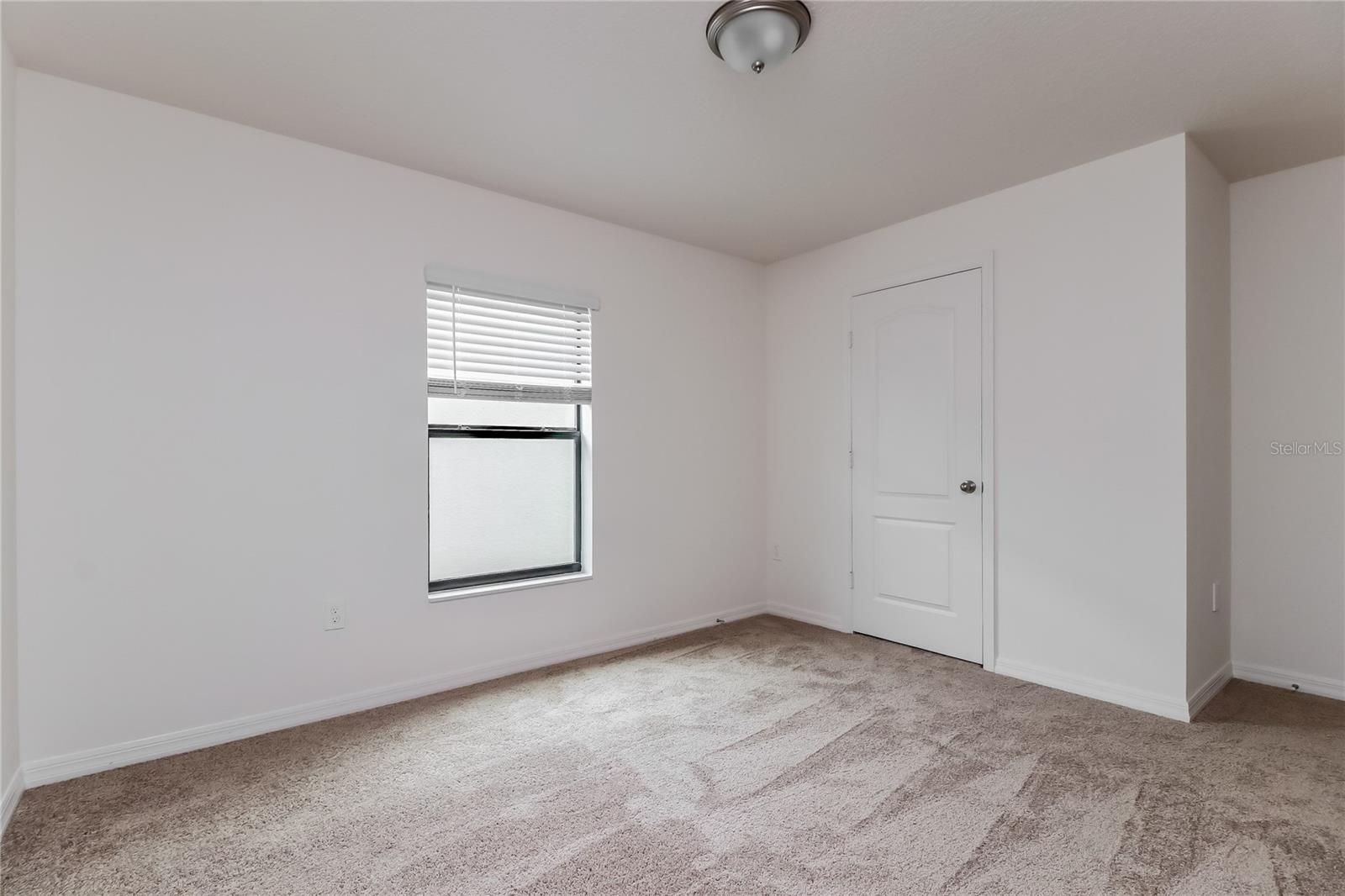 Image 9 of 16 For 2136 Peyto Way