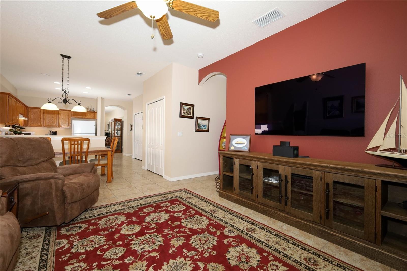Image 19 of 52 For 4954 Alavista Drive