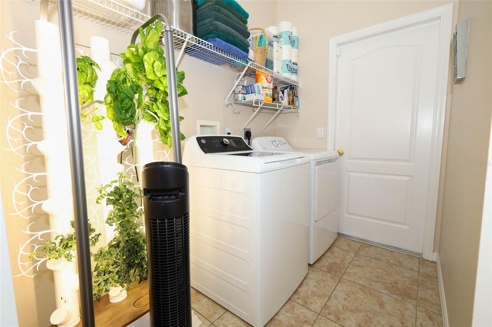 Image 35 of 52 For 4954 Alavista Drive