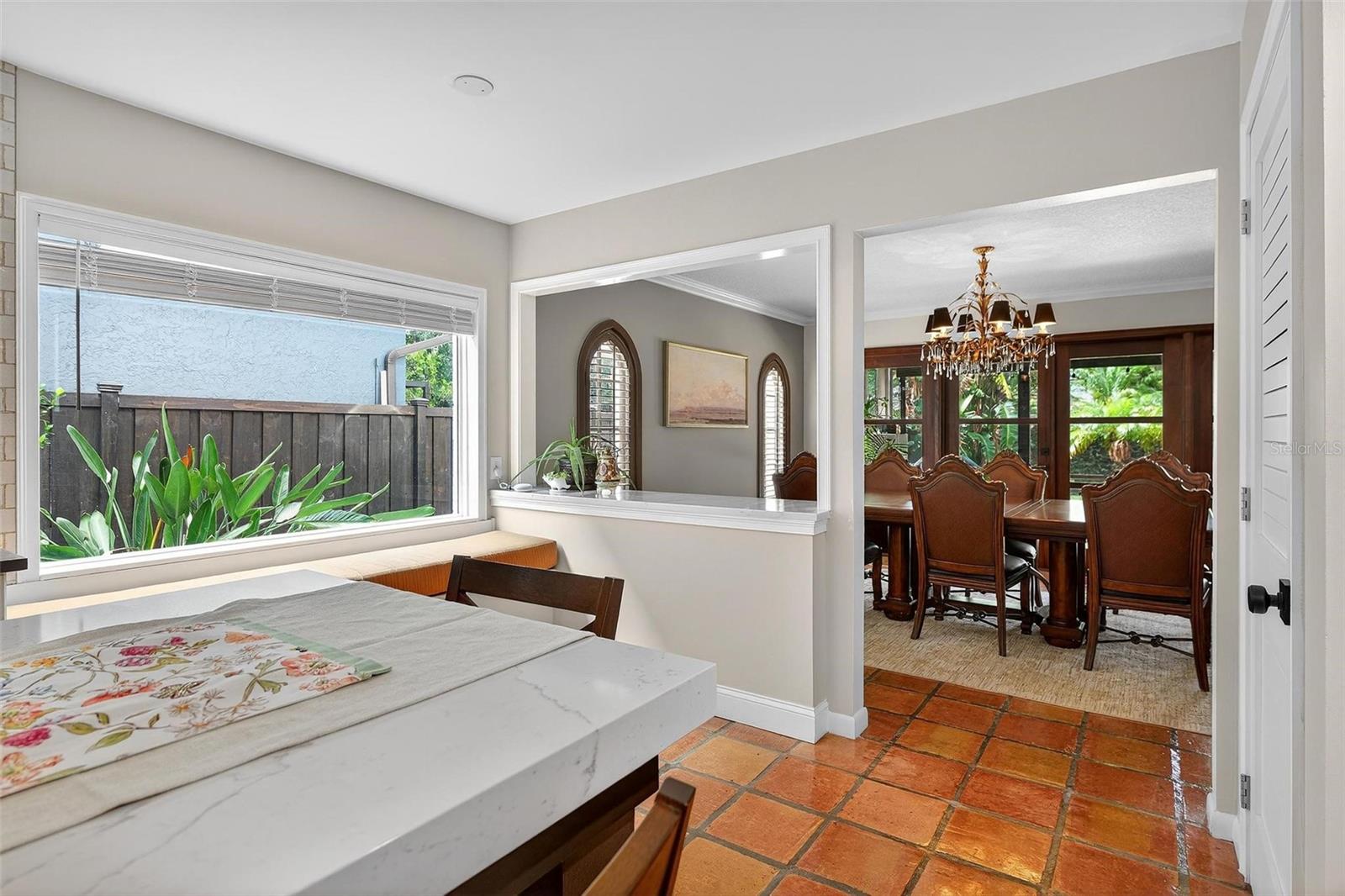Image 39 of 72 For 830 Oak Street