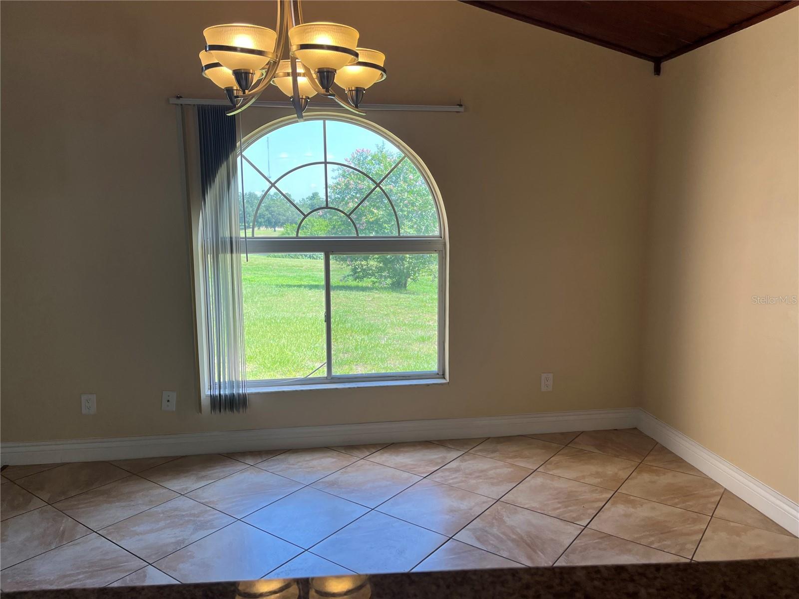 Image 12 of 25 For 2625 Rangeley Court