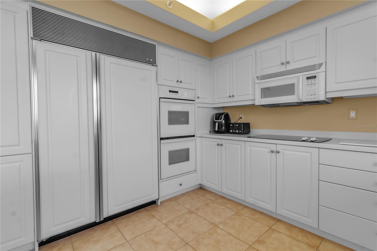 Image 11 of 29 For 3010 Grand Bay Boulevard 472