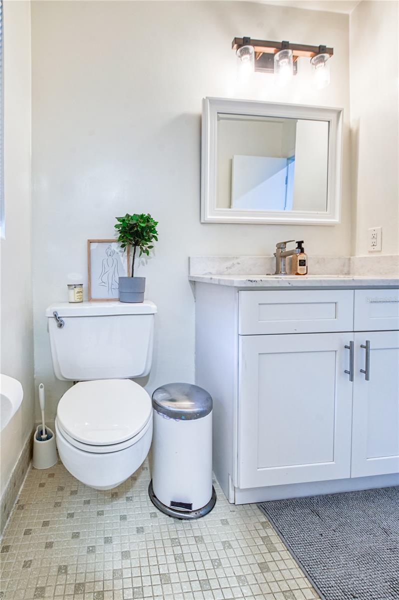 Image 12 of 23 For 1809 Pepperidge Drive