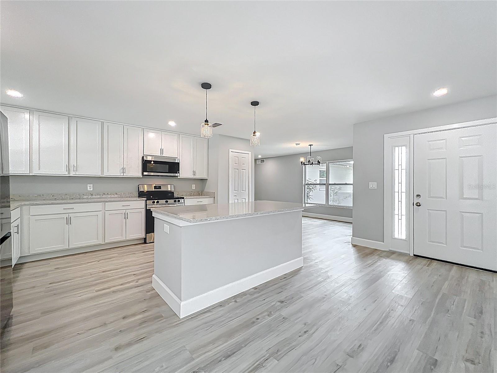 Image 18 of 67 For 8676 Hillside Drive