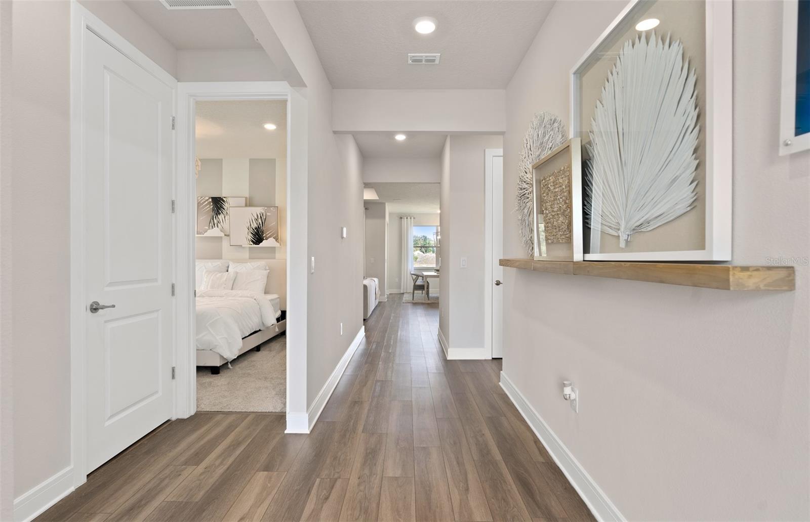 Image 3 of 31 For 1562 Timber Leaf Road