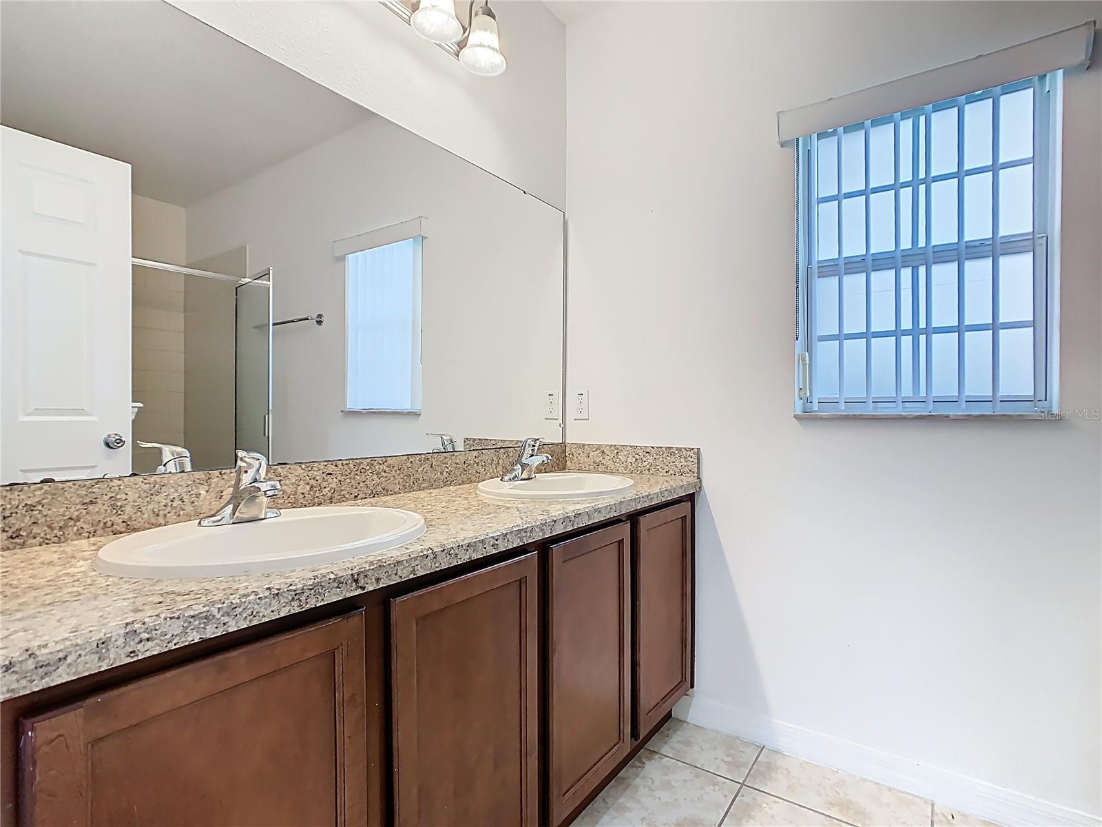 Image 20 of 40 For 4044 Marina Isle Drive