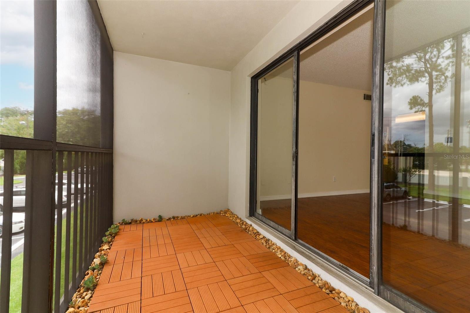 Image 11 of 39 For 1221 S Pine Ridge Cir  A2