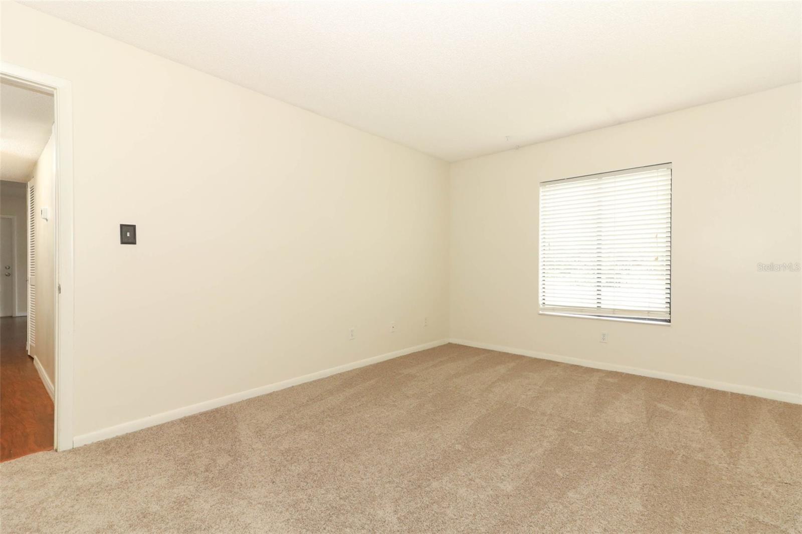 Image 19 of 39 For 1221 S Pine Ridge Cir  A2
