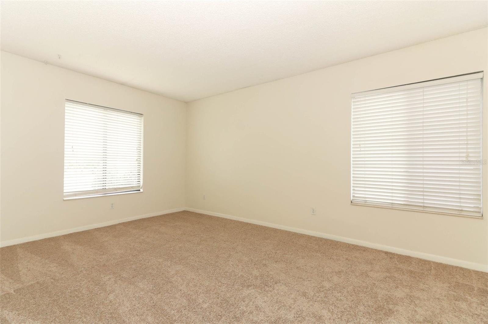 Image 21 of 39 For 1221 S Pine Ridge Cir  A2