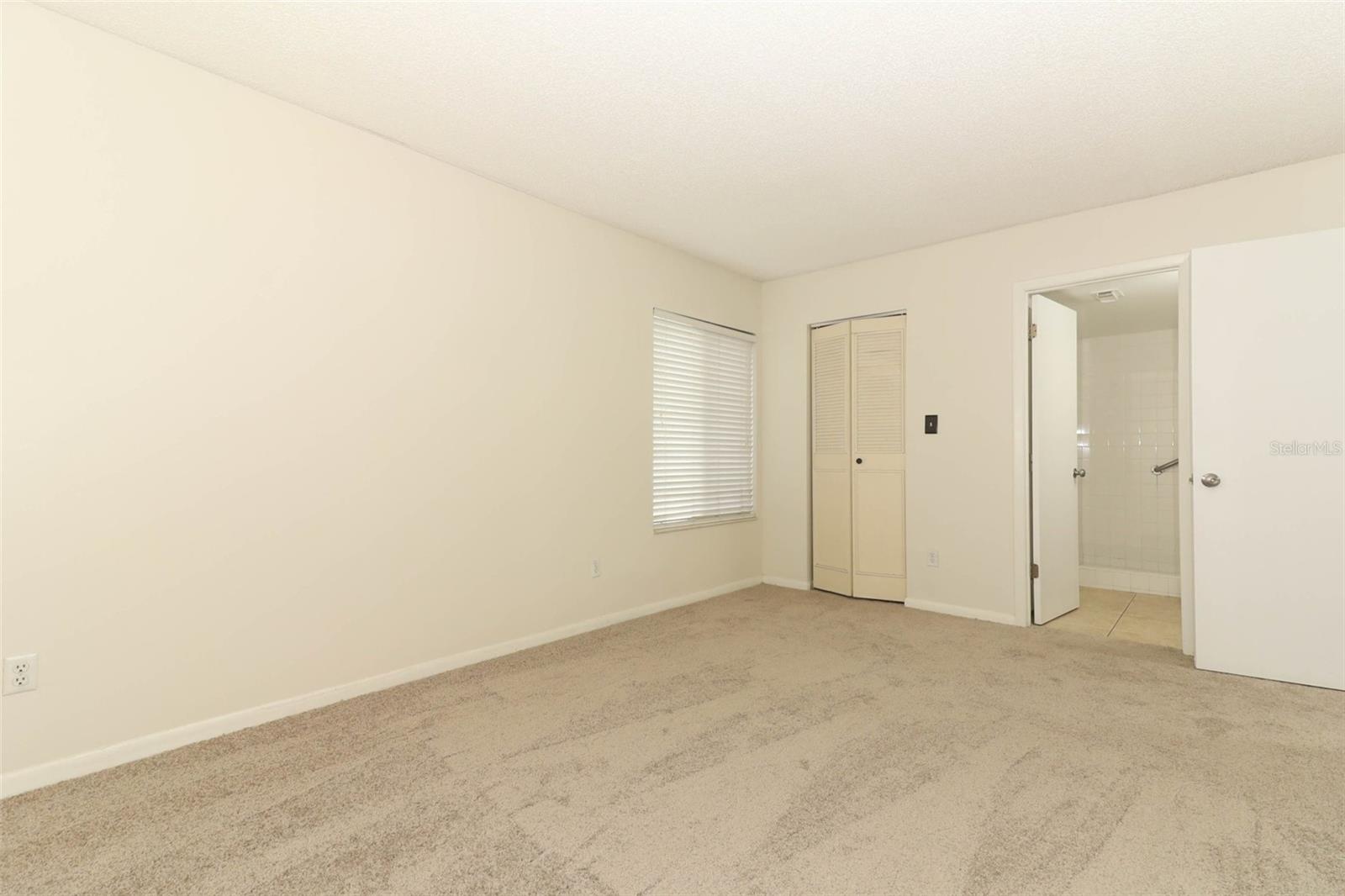 Image 22 of 39 For 1221 S Pine Ridge Cir  A2
