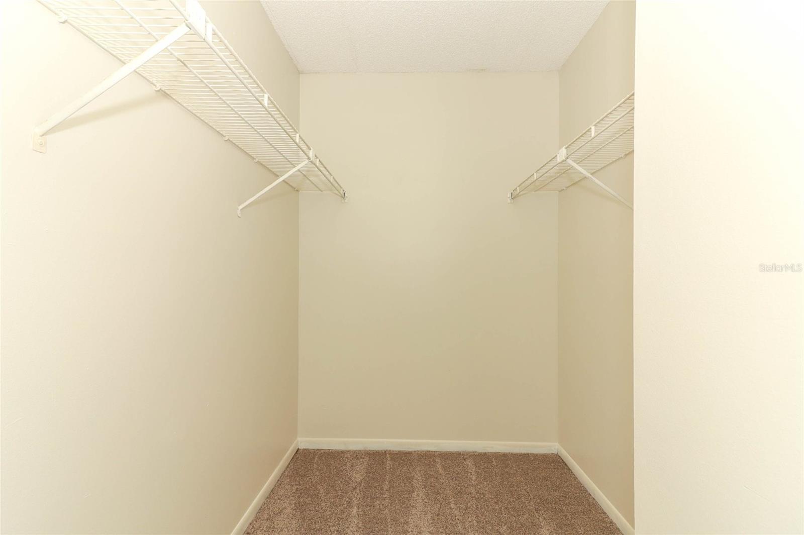 Image 23 of 39 For 1221 S Pine Ridge Cir  A2
