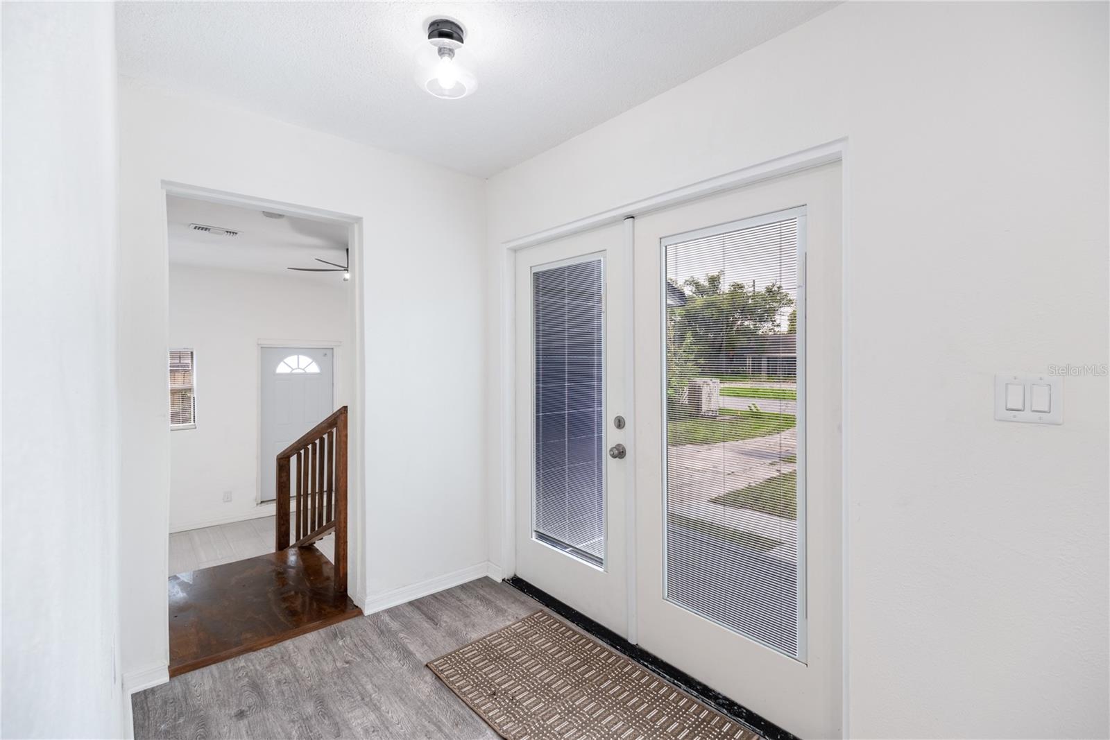 Image 13 of 34 For 3007 Knollwood Circle