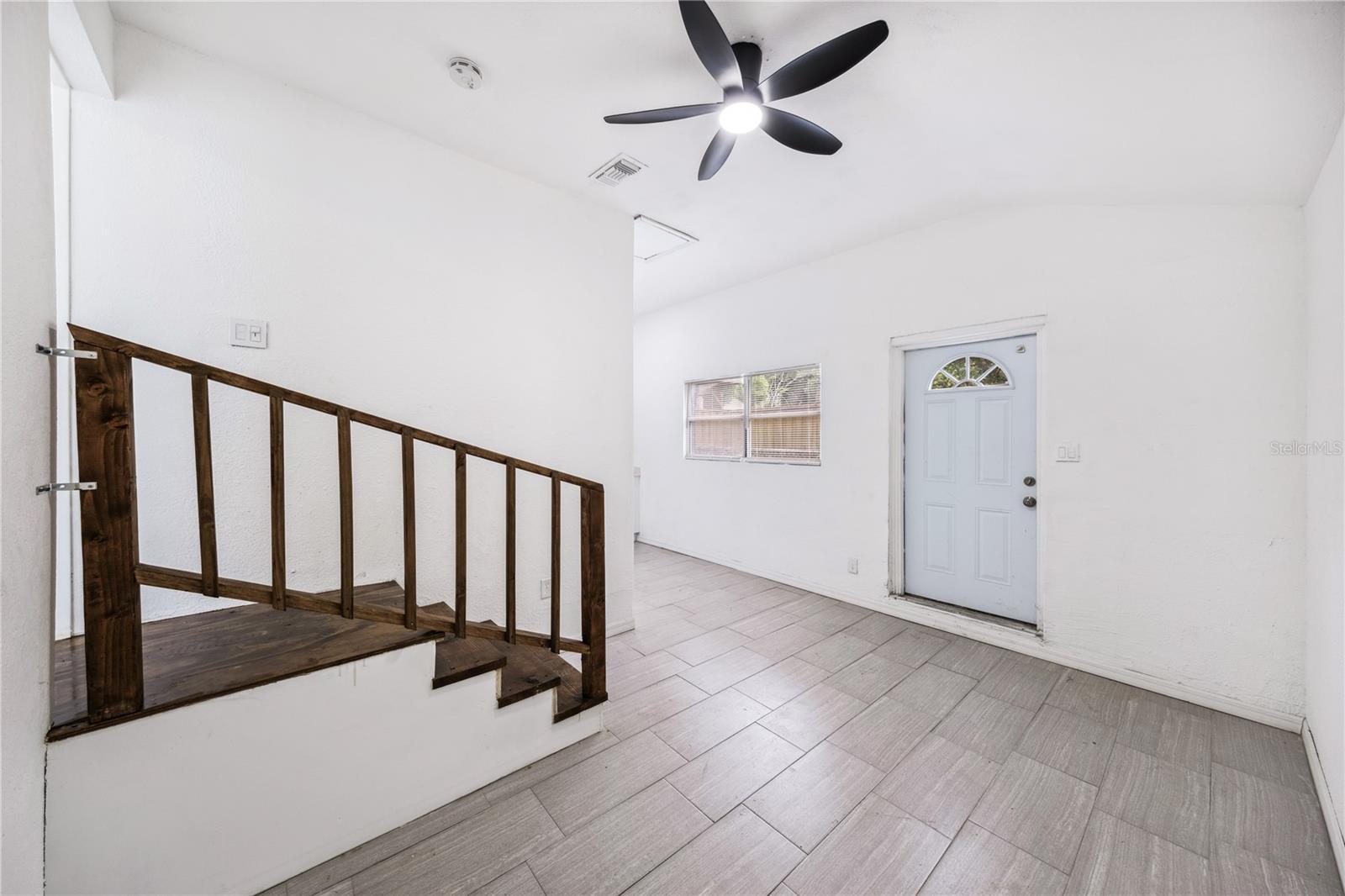 Image 15 of 34 For 3007 Knollwood Circle