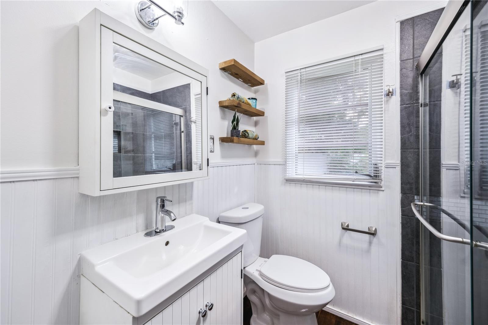 Image 21 of 34 For 3007 Knollwood Circle