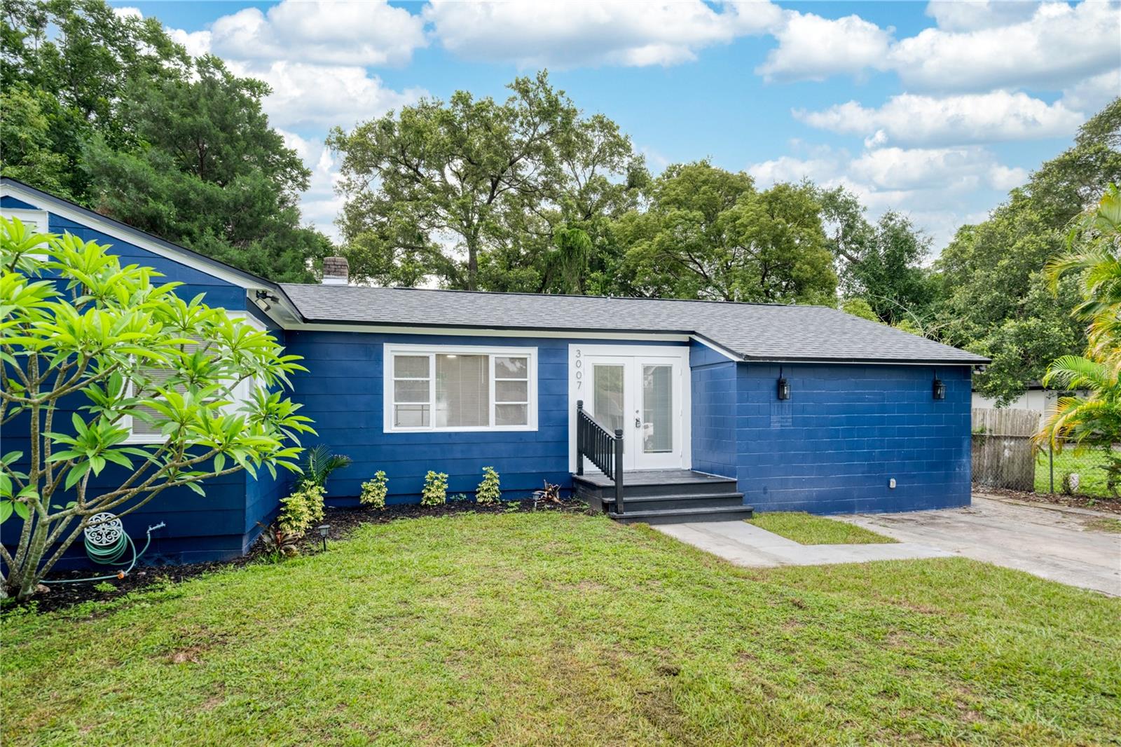 Image 3 of 34 For 3007 Knollwood Circle