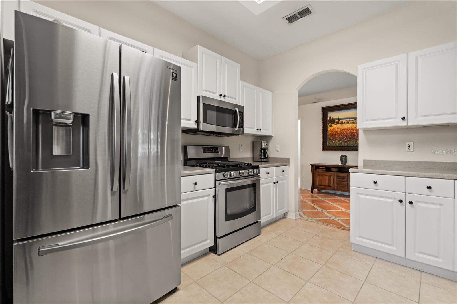Image 5 of 17 For 2696 Clearview Street