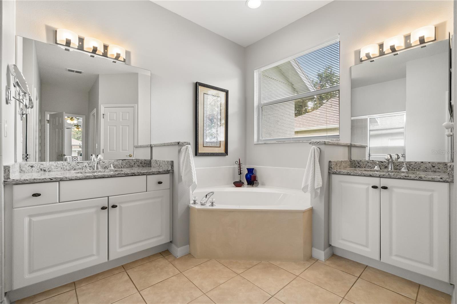 Image 8 of 17 For 2696 Clearview Street