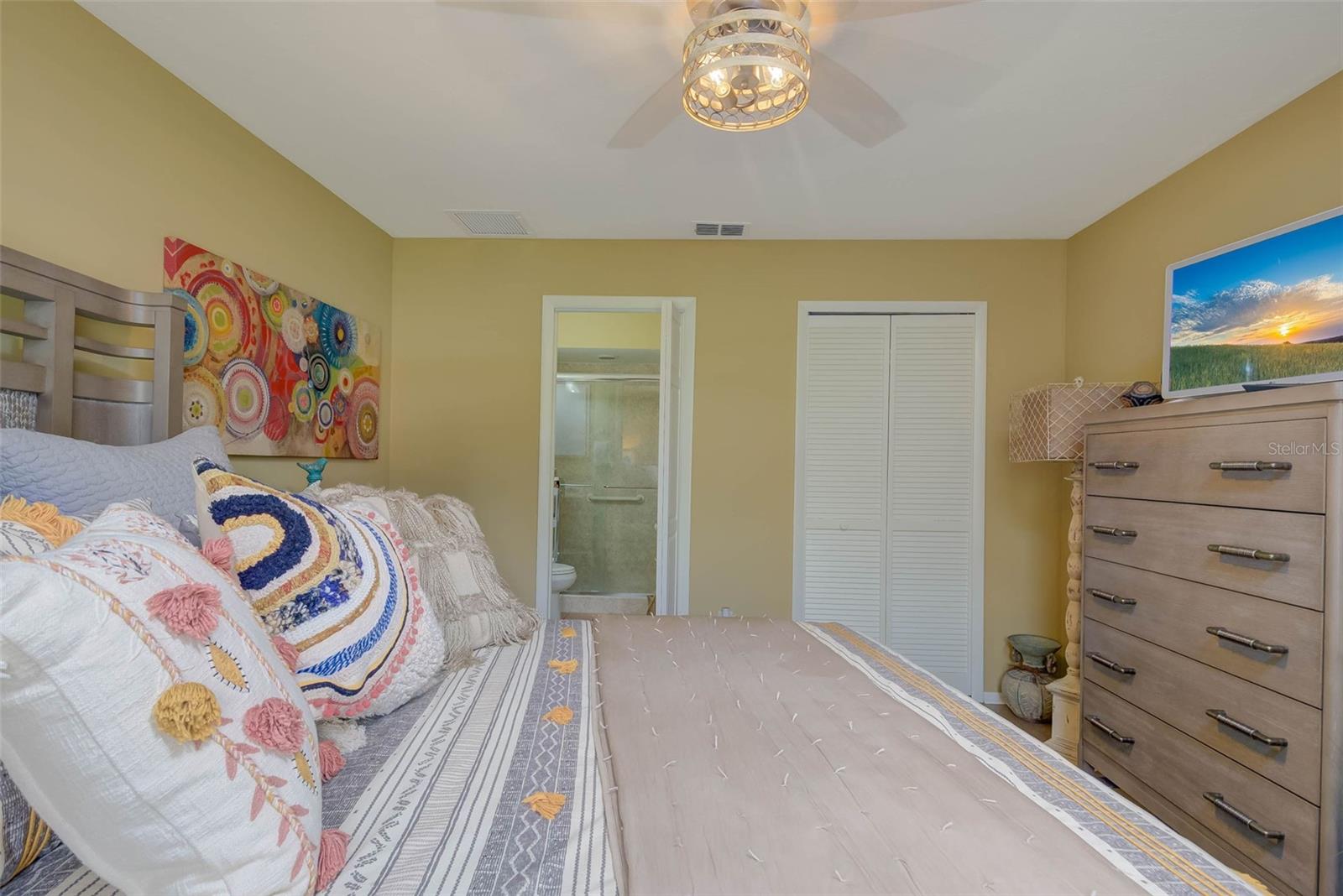Image 12 of 26 For 5323 Concord Way
