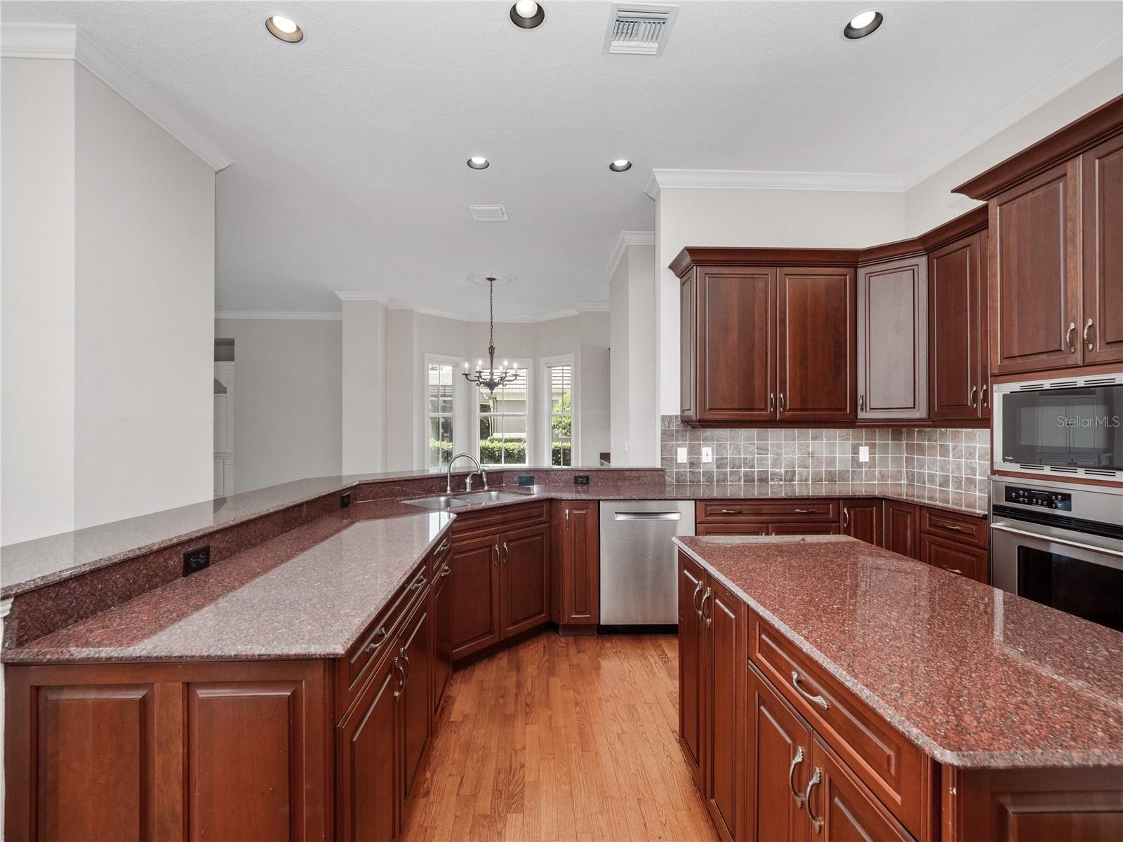 Image 15 of 67 For 3277 Lakeview Oaks Drive