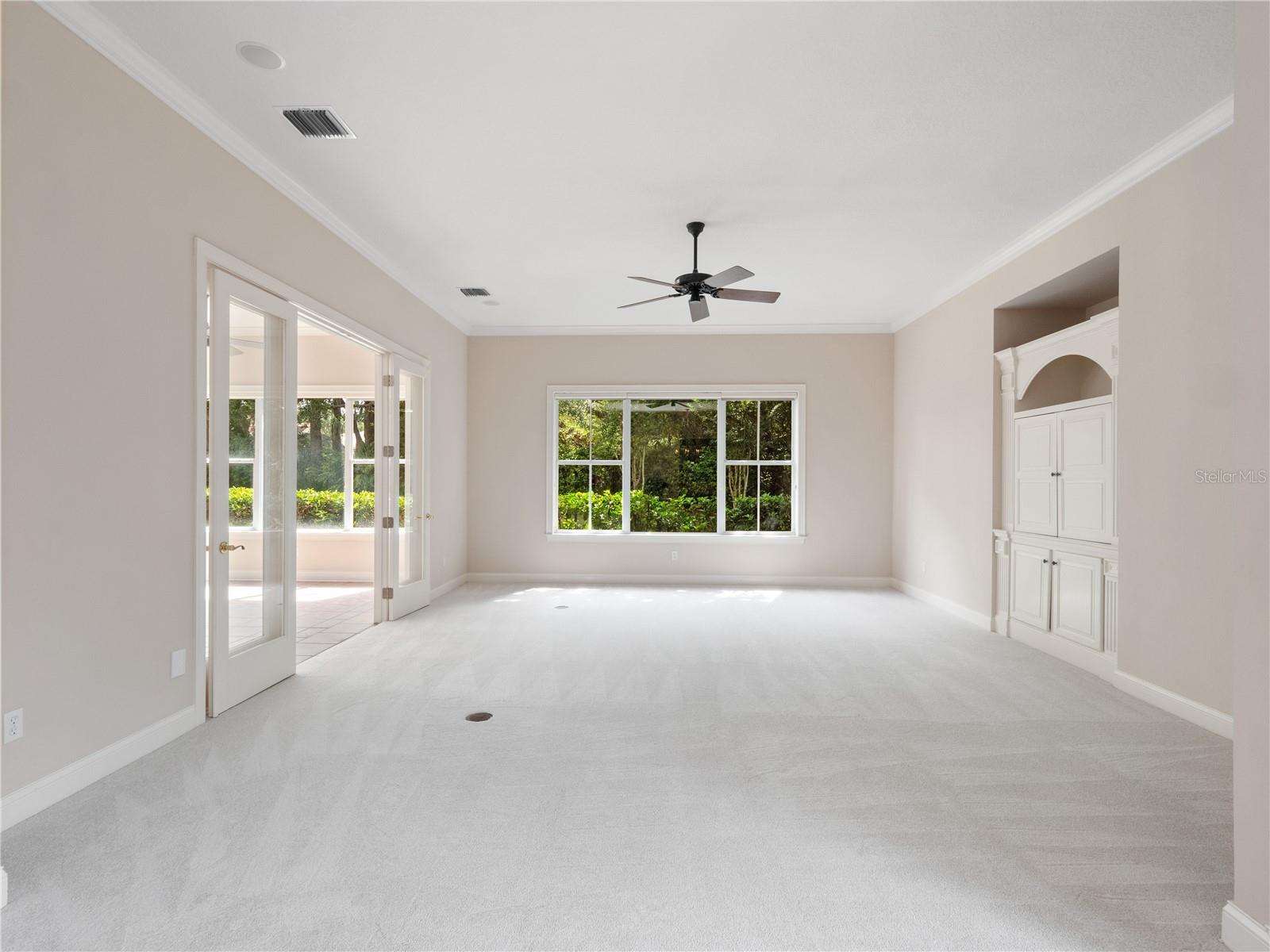 Image 34 of 67 For 3277 Lakeview Oaks Drive