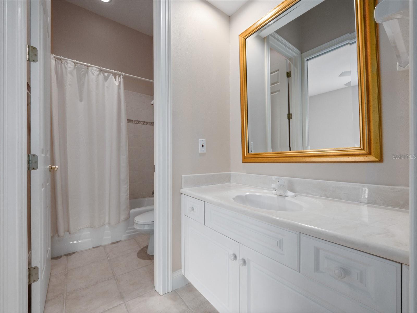 Image 52 of 67 For 3277 Lakeview Oaks Drive