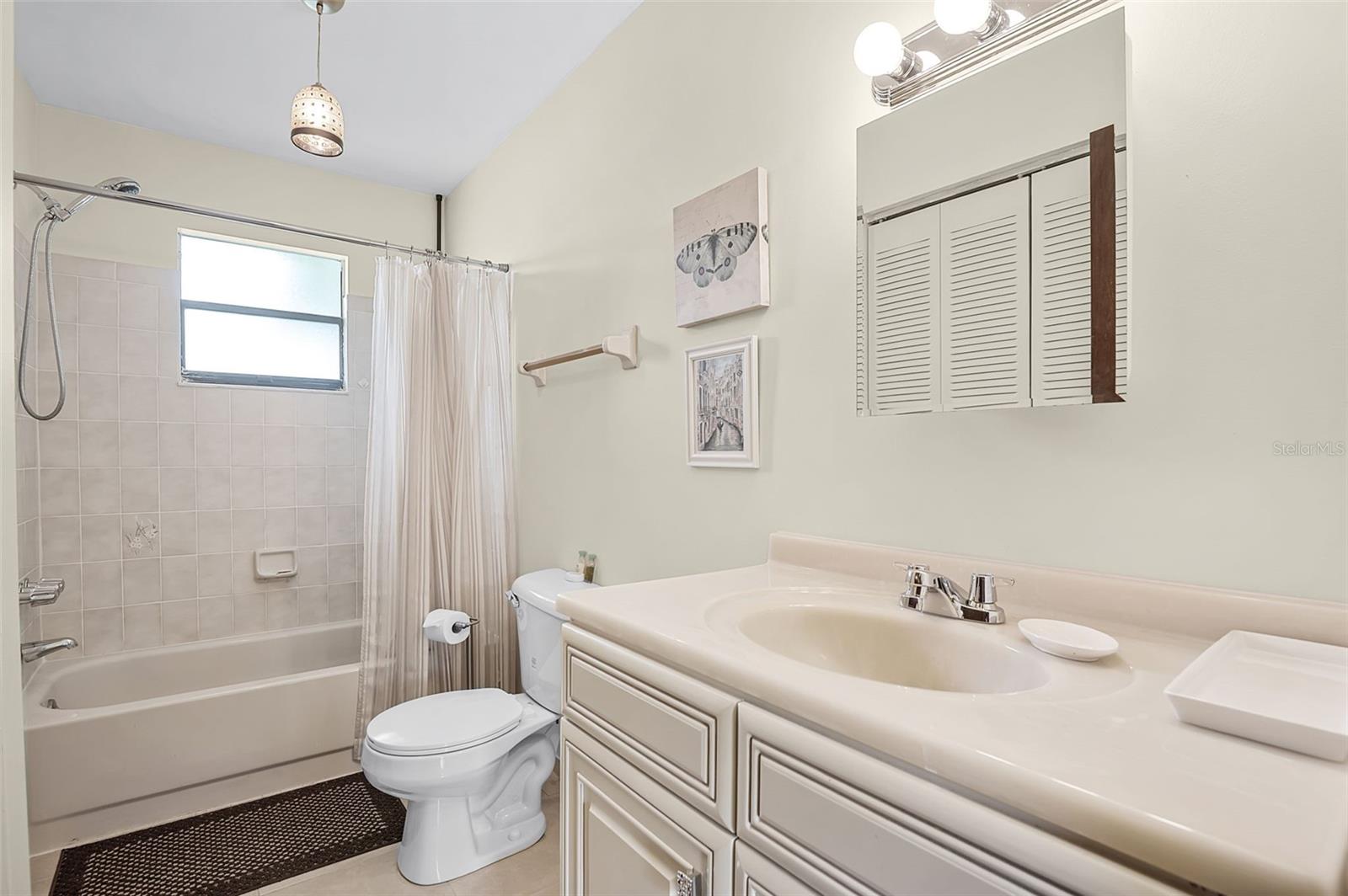Image 22 of 42 For 281 Greenbrier Avenue