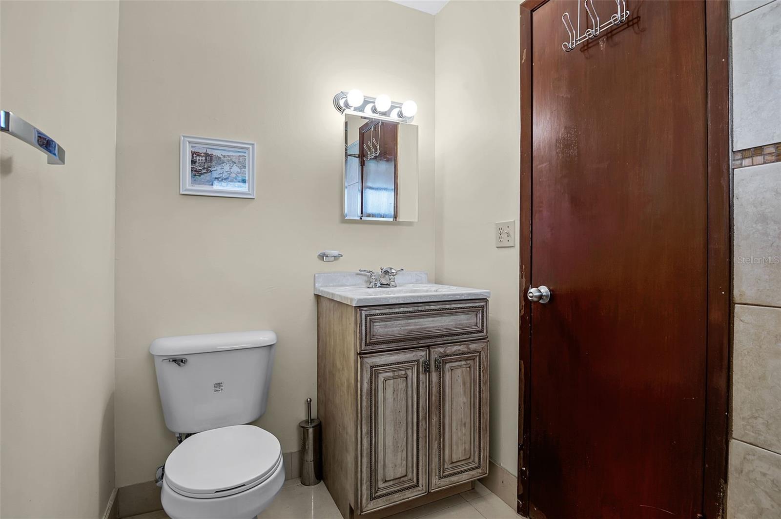 Image 30 of 42 For 281 Greenbrier Avenue