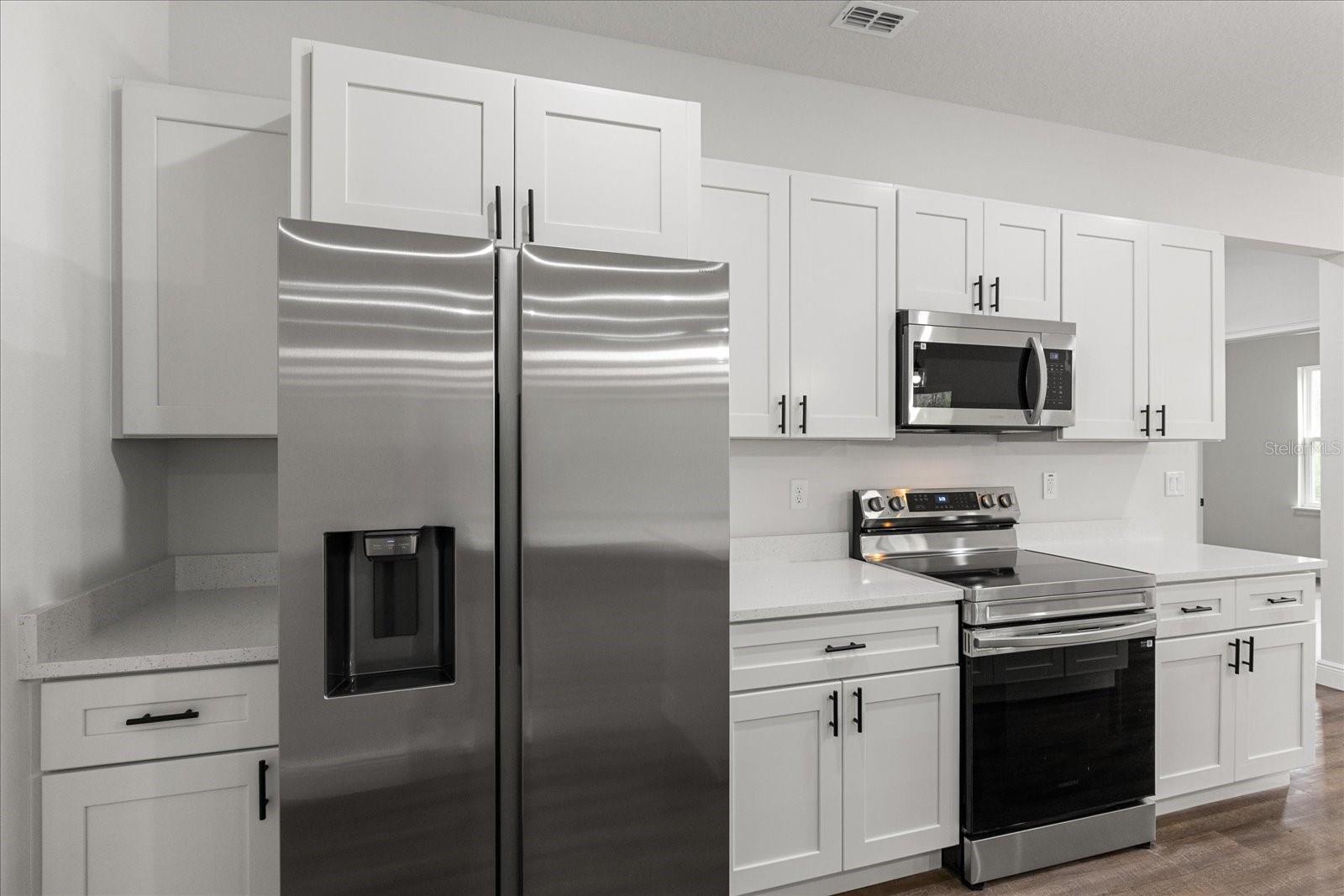 Image 14 of 46 For 17397 Sw 41st Cir