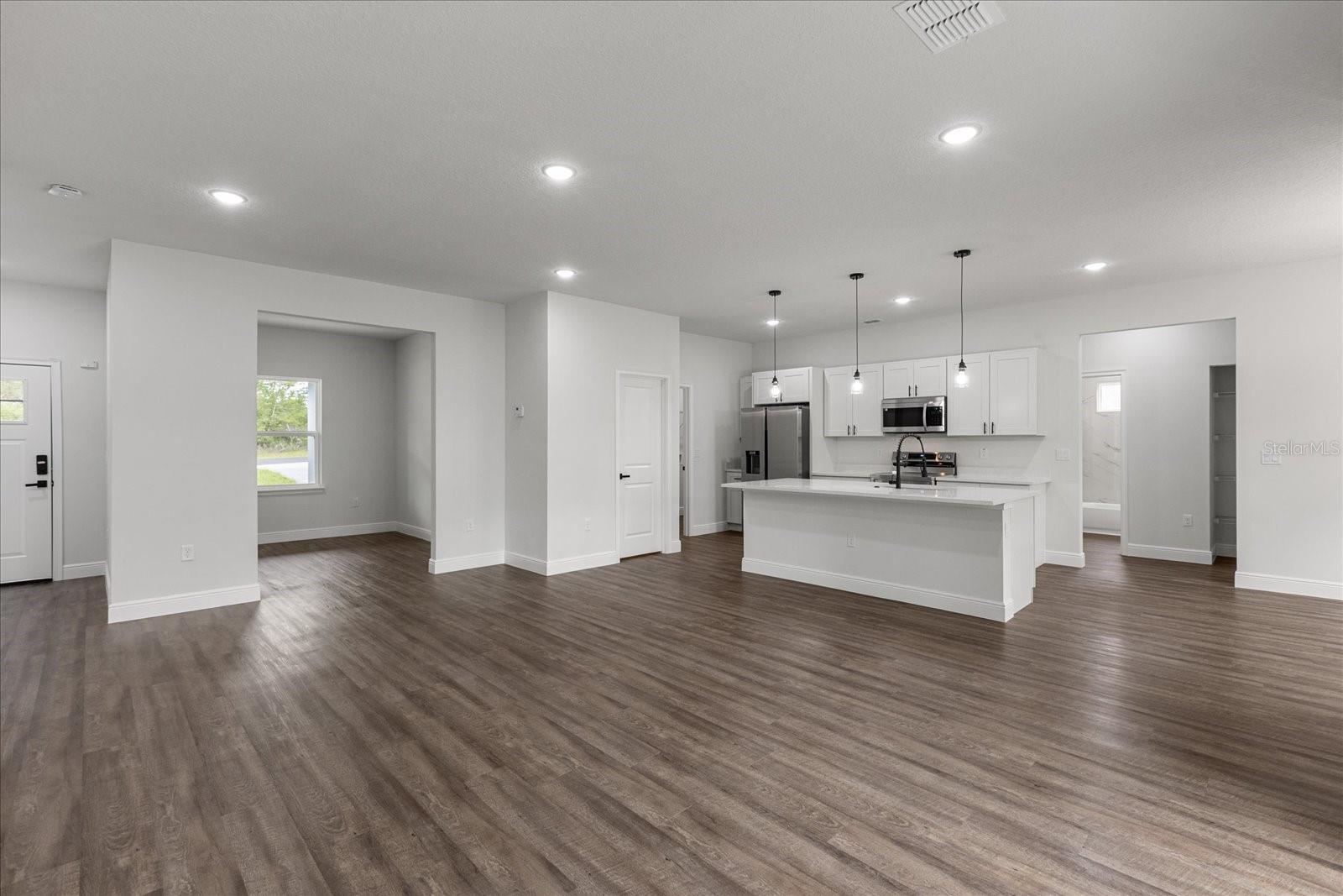 Image 18 of 46 For 17397 Sw 41st Cir