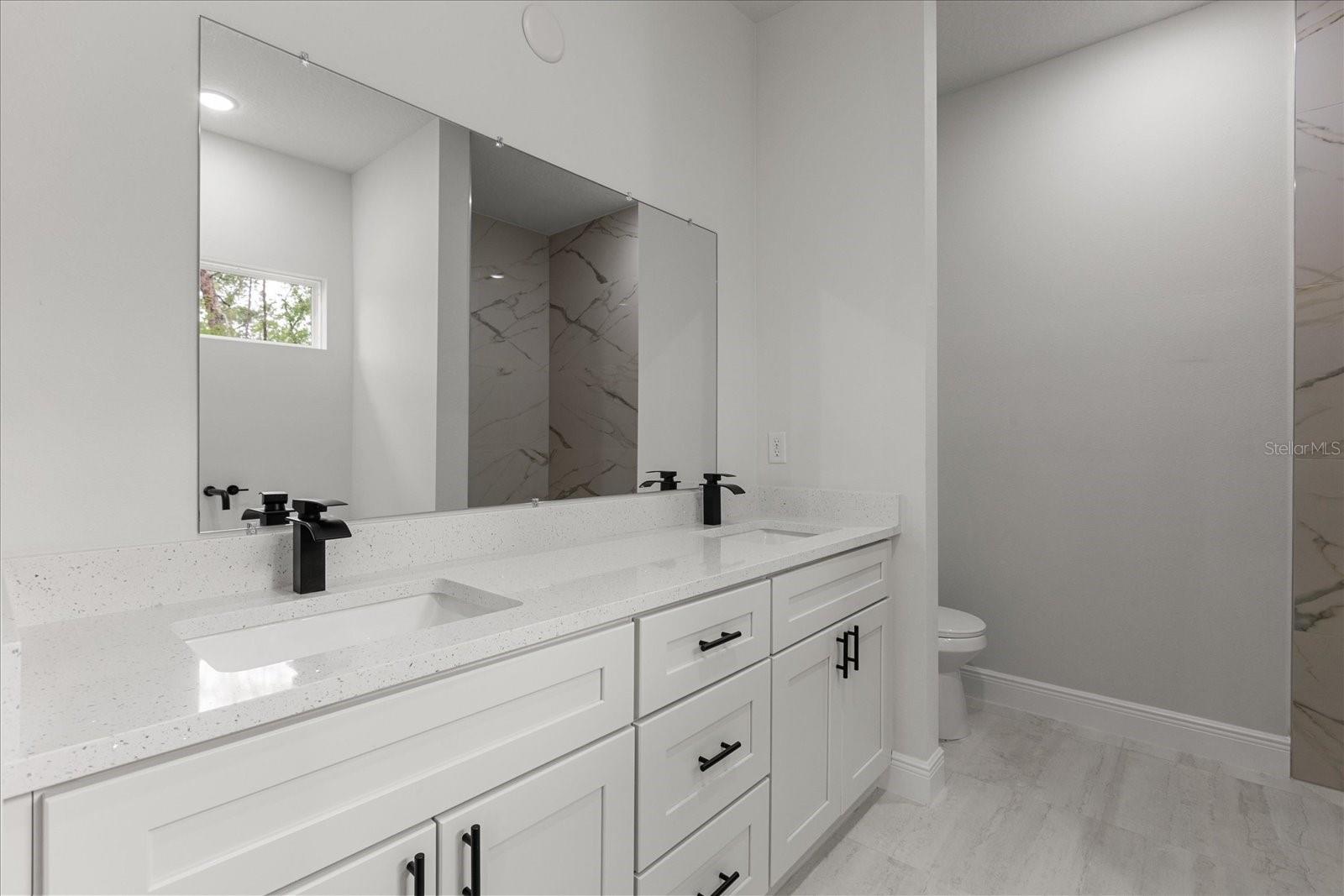 Image 25 of 46 For 17397 Sw 41st Cir