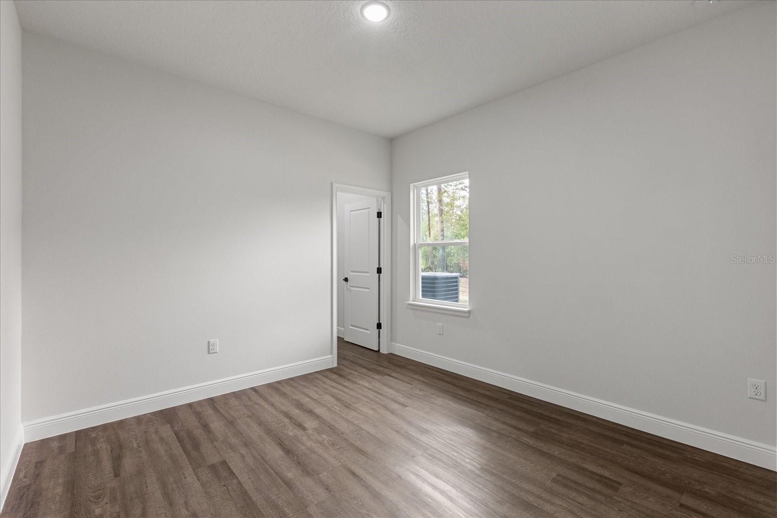 Image 30 of 46 For 17397 Sw 41st Cir