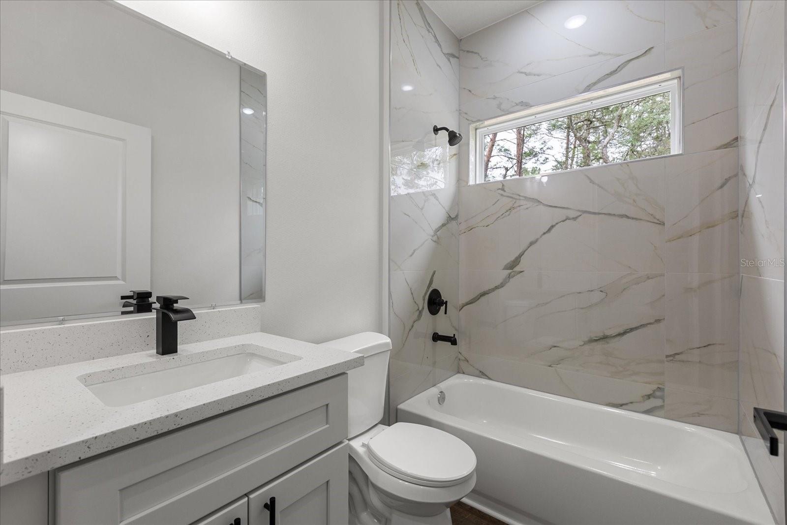 Image 33 of 46 For 17397 Sw 41st Cir