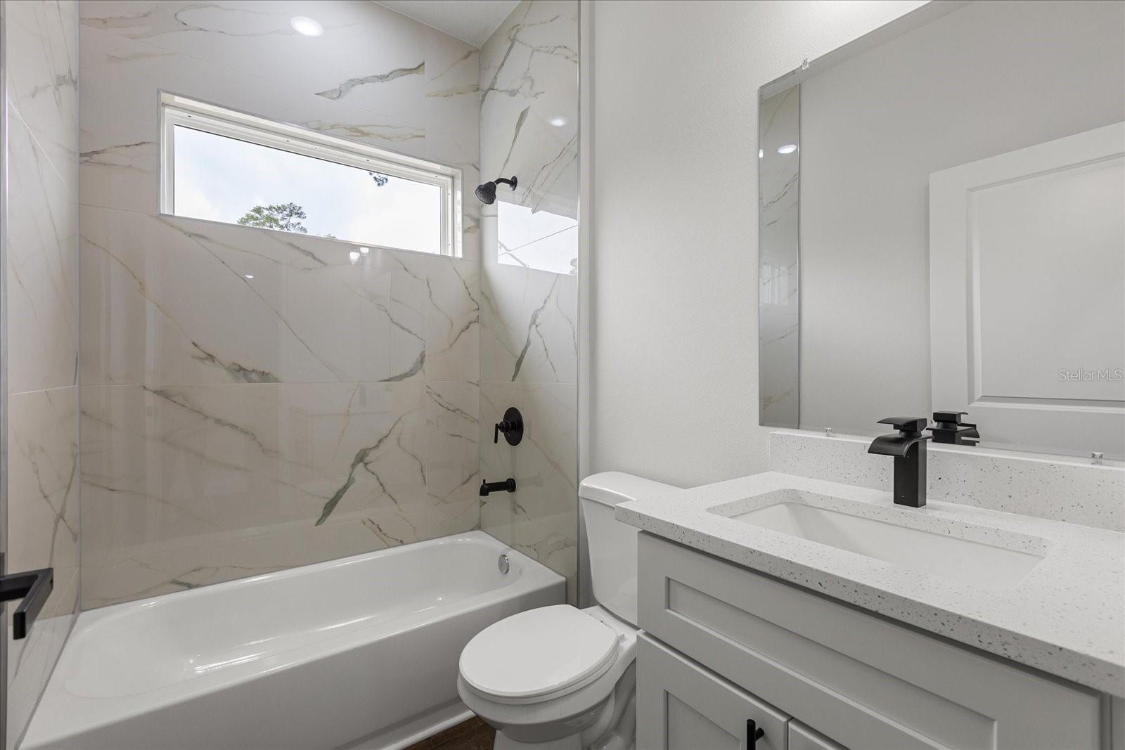 Image 37 of 46 For 17397 Sw 41st Cir