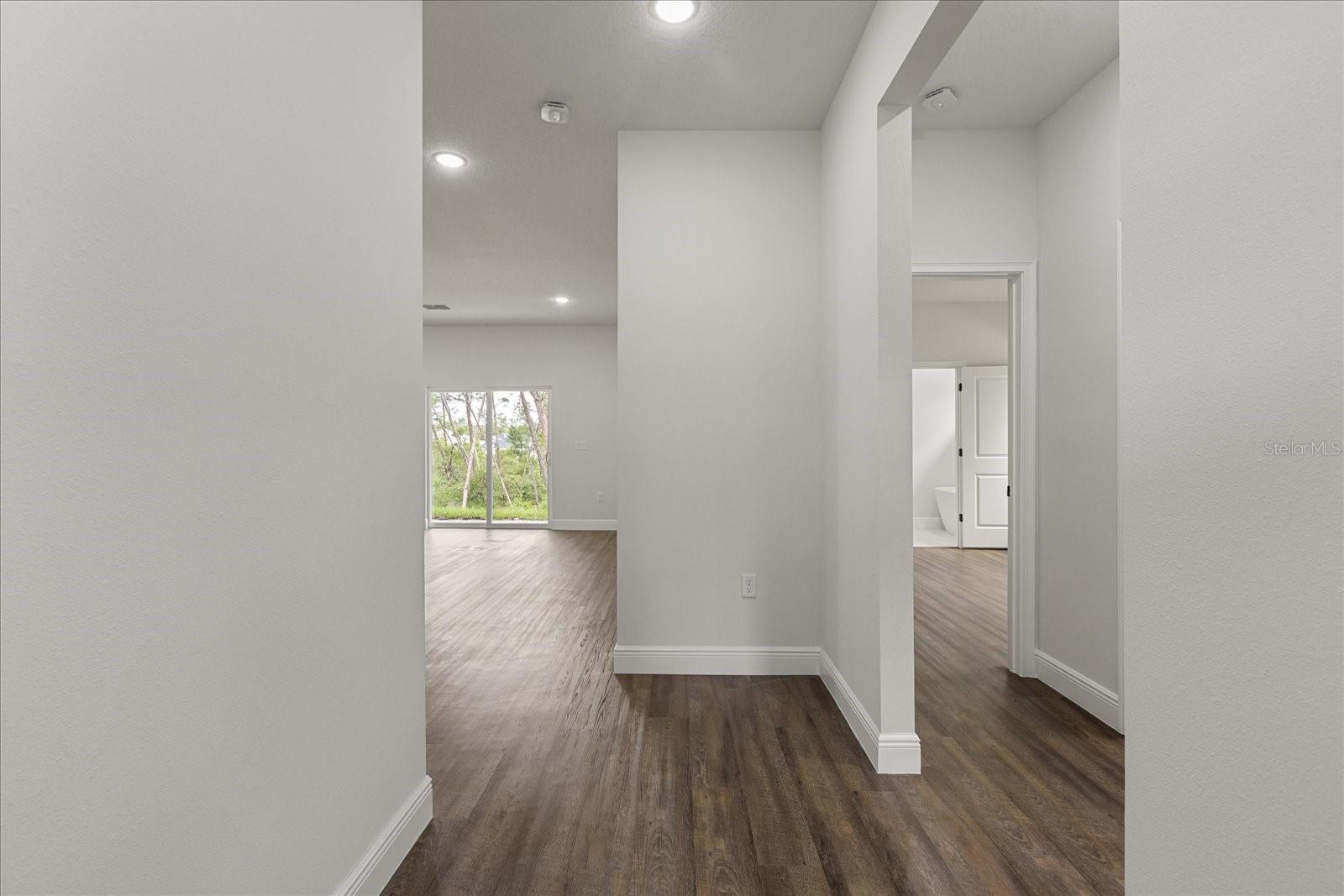 Image 5 of 46 For 17397 Sw 41st Cir