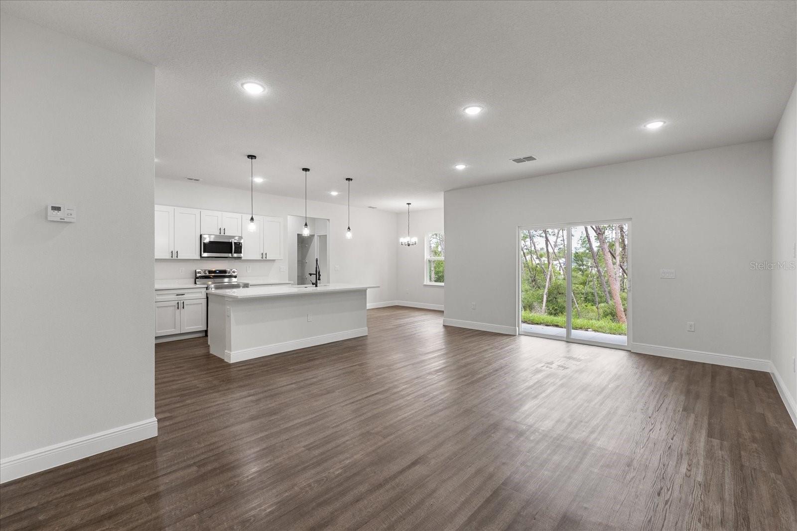 Image 7 of 46 For 17397 Sw 41st Cir