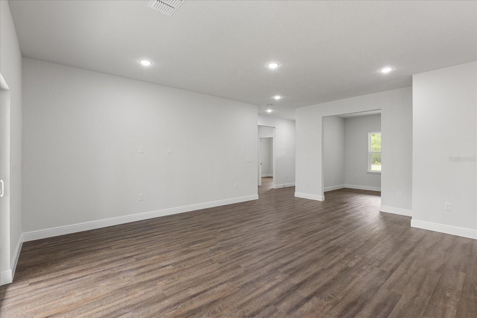 Image 8 of 46 For 17397 Sw 41st Cir