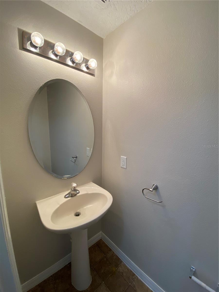 Image 19 of 57 For 3826 Klondike Place
