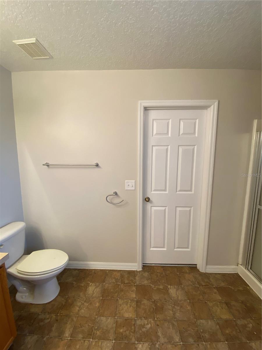 Image 34 of 57 For 3826 Klondike Place