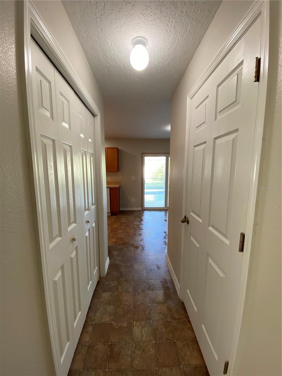Image 4 of 57 For 3826 Klondike Place