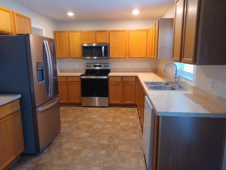 Image 5 of 57 For 3826 Klondike Place