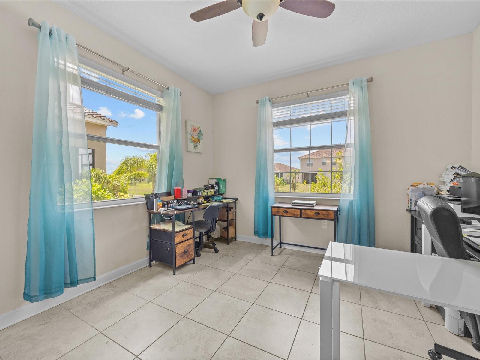 Image 12 of 49 For 2105 Lake Side Avenue
