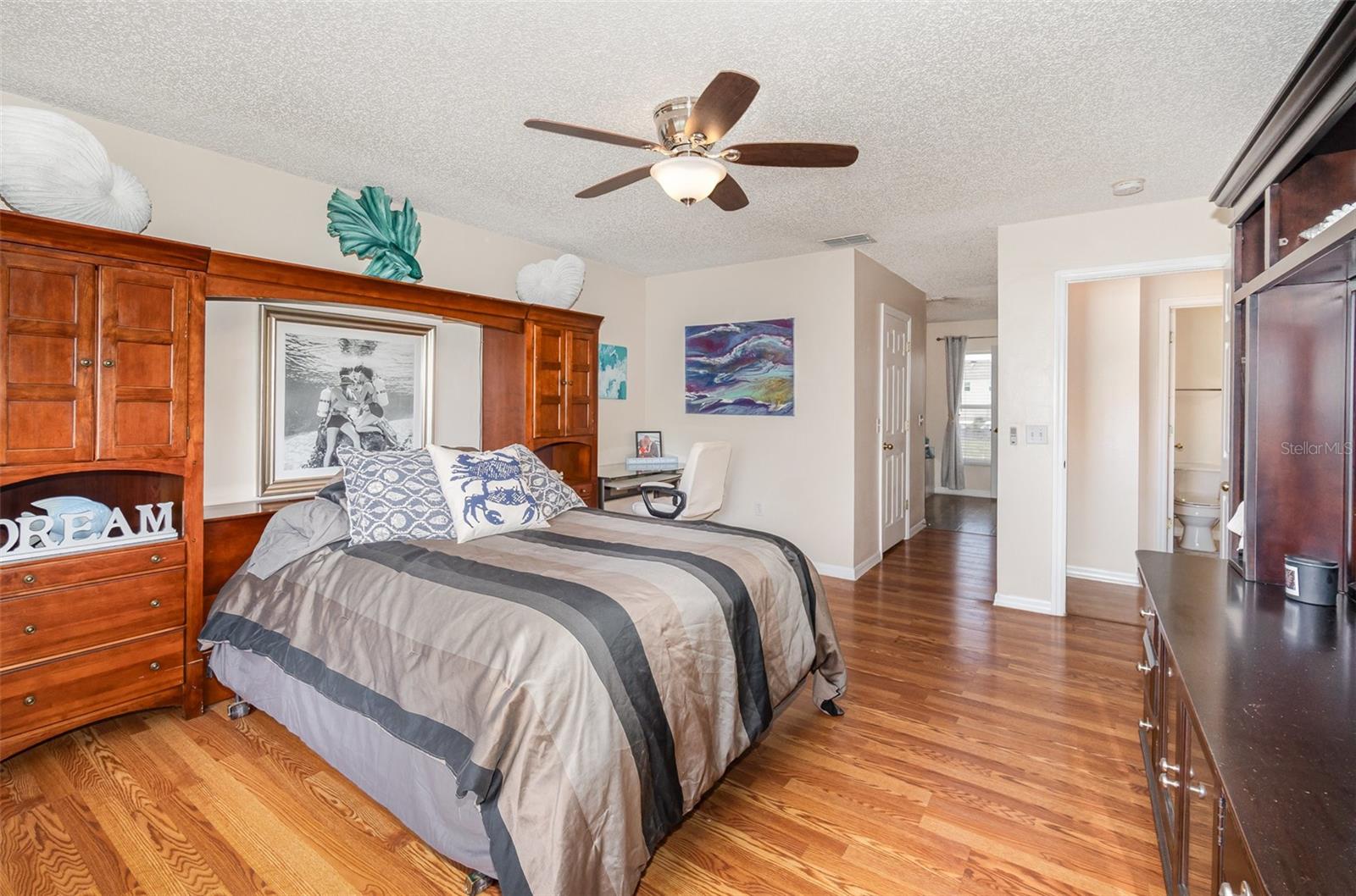 Image 18 of 31 For 16012 Lanesboro Court