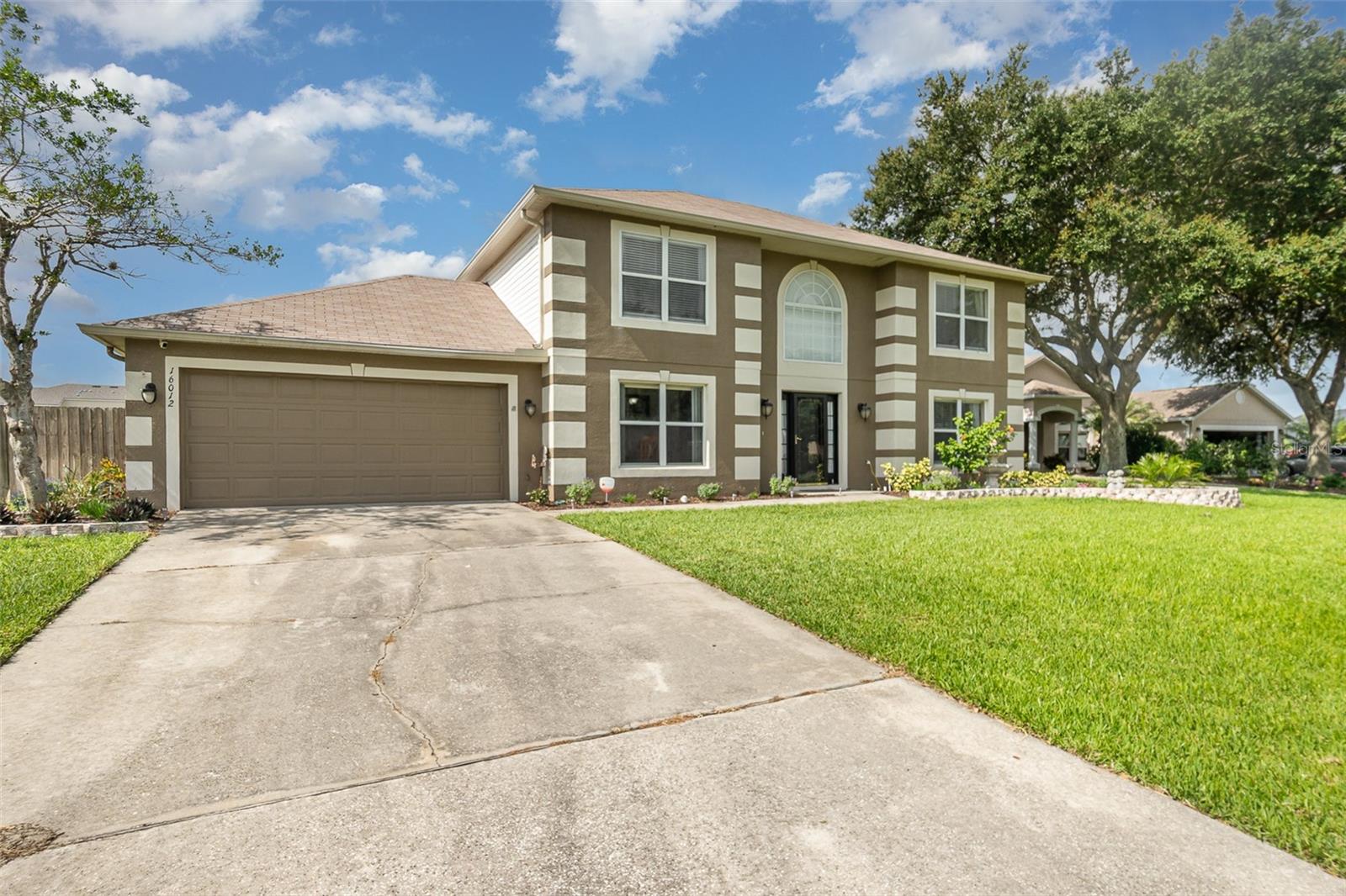 Image 3 of 31 For 16012 Lanesboro Court