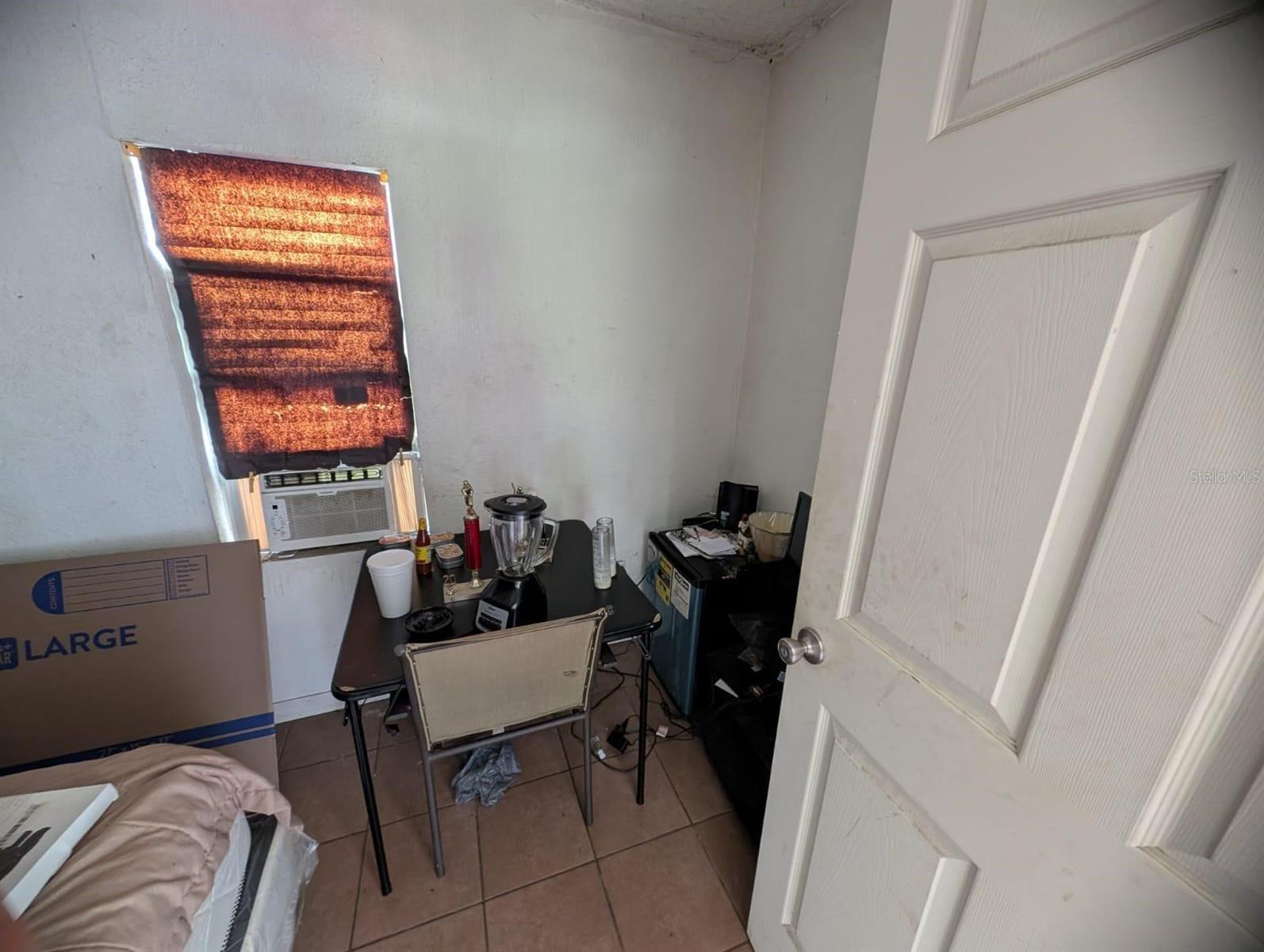 Image 7 of 15 For 3613 Deleuil Avenue