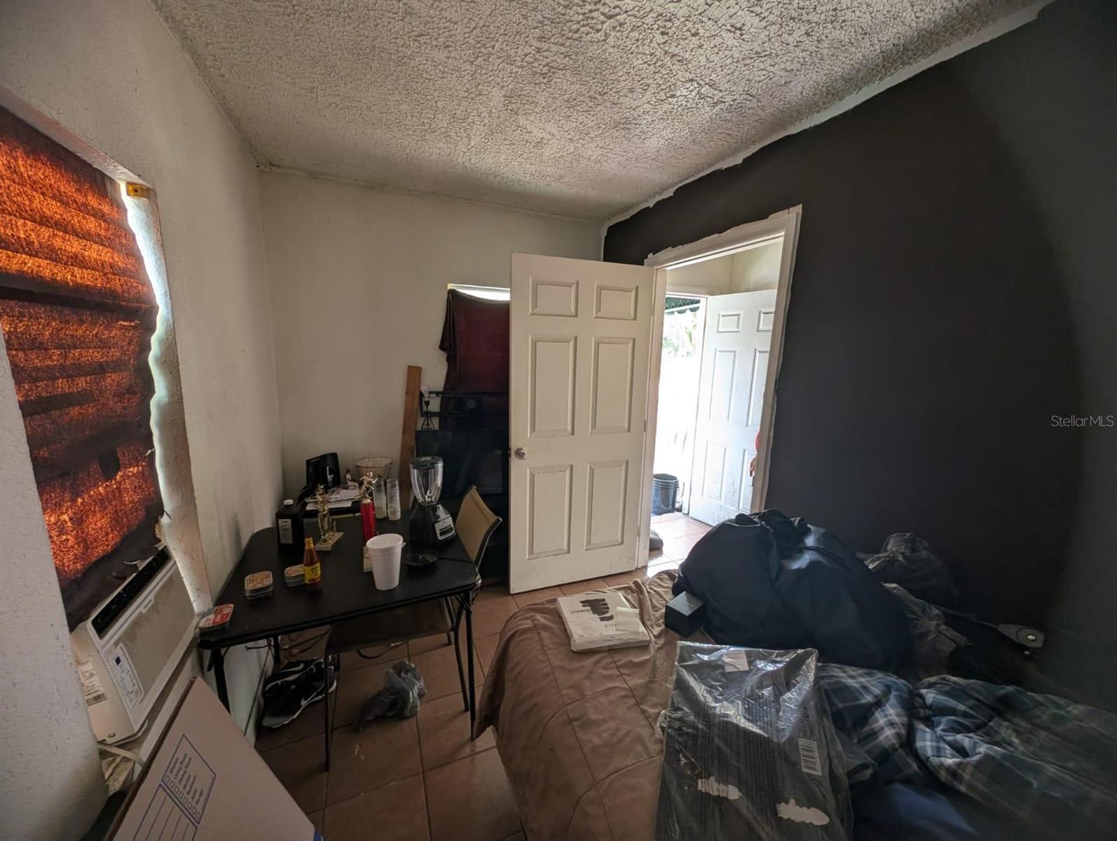 Image 8 of 15 For 3613 Deleuil Avenue