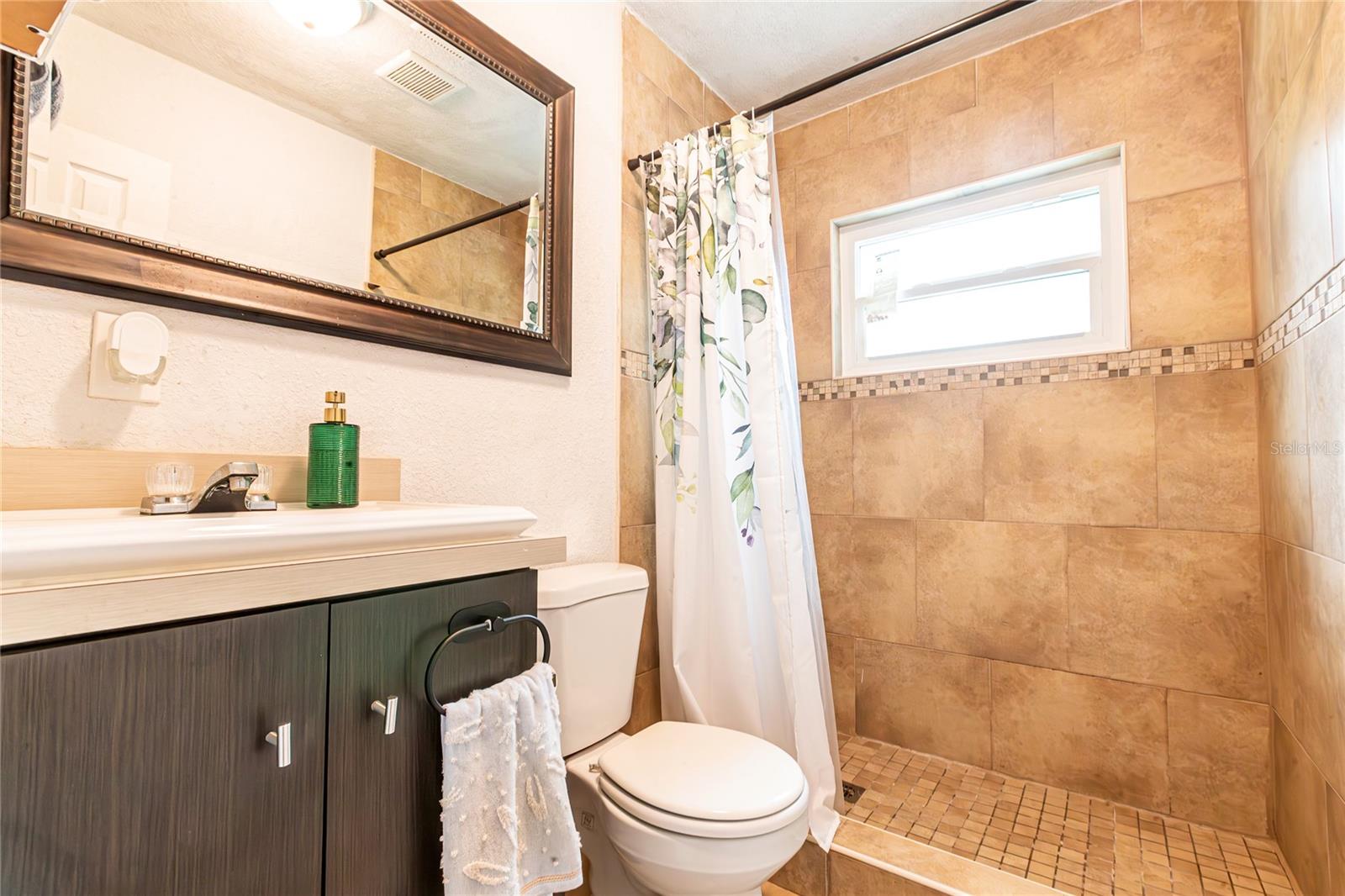 Image 22 of 30 For 3410 Calumet Drive