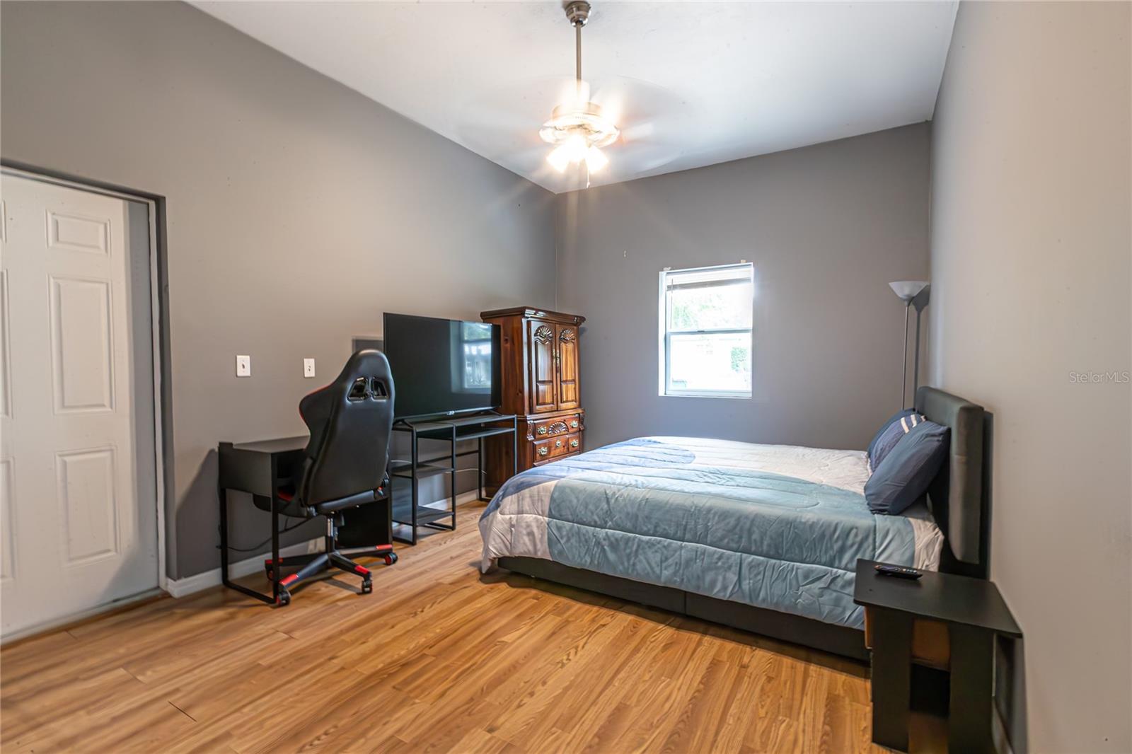Image 23 of 30 For 3410 Calumet Drive