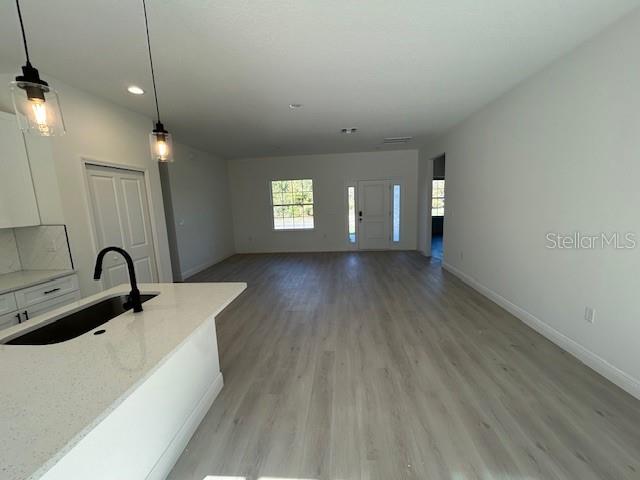 Image 4 of 17 For 3553 157th Loop
